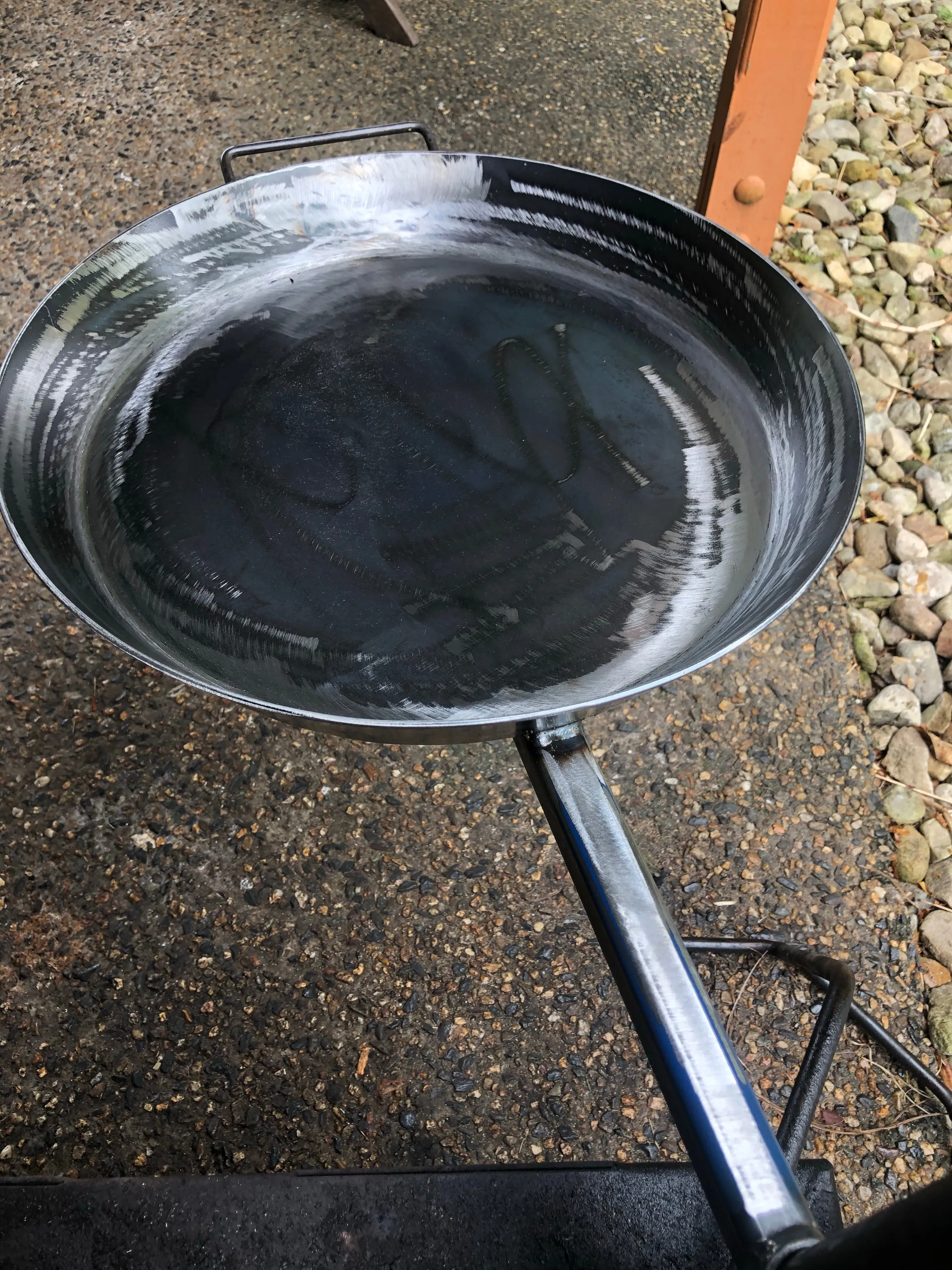 BBQ Pan on an Arm