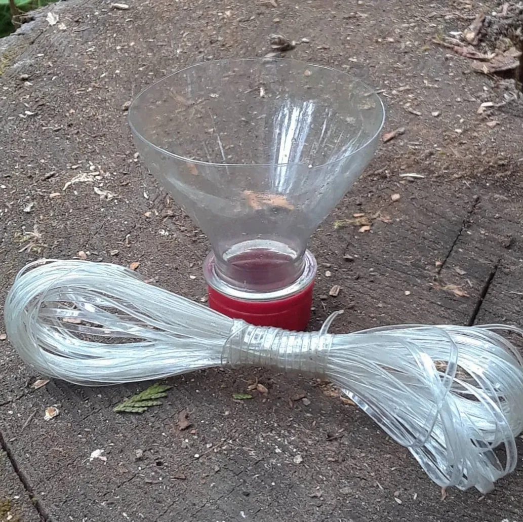 Cordage Card:  Learn How to Make Cordage with this Tool