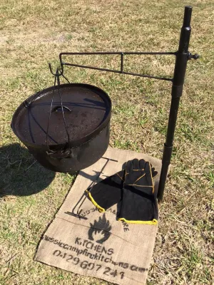 Kit for the Camp Oven