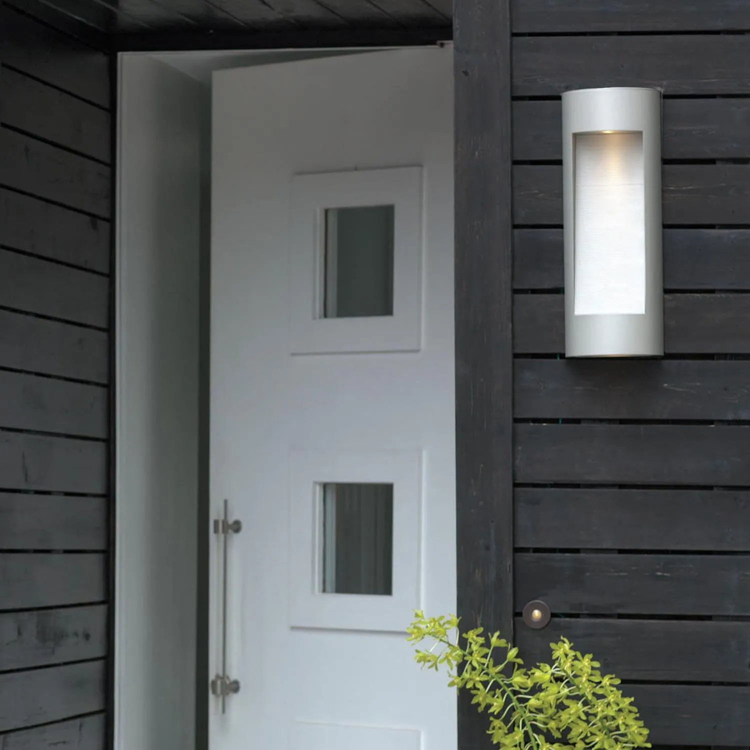 Luna Outdoor Wall Light