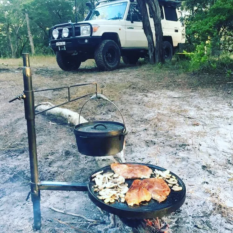 Swinging Hot Plate & Grill, BBQ Pan with Camp Oven Hook & Gloves